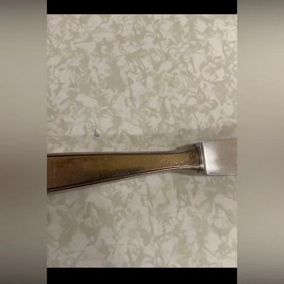 🌪️ Vintage Sterling Silver Butter Knife - Picture 6 of 9